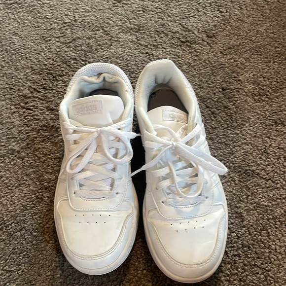 all white canvas adidas shoes - Picture 4 of 4